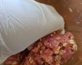 Foto del paso 1 de la receta: Hamburguesa de cerdo como si fuera un bocadillo cubano