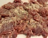 Foto del paso 1 de la receta: Arroz con carne y arvejas