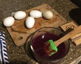 Foto del paso 3 de la receta Pascuas: Huevos marmolados con crema de roquefort