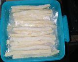 Foto langkah ke 6 dari resep Stik Kentang Keju Anti Gagal dan versi frozennya.