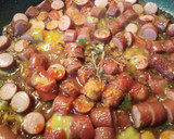 Foto del paso 3 de la receta: Papas con salchichas de siempre!!