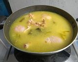 Foto langkah ke 4 dari resep Opor Ayam Kuah Kuning.