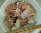 Hình bước làm 2 của món Gà chiên mắm