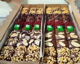 Foto langkah ke 7 dari resep Fudgy brownies shiny crust.