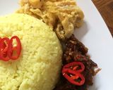 Foto langkah ke 7 dari resep Nasi Kuning Rice Cooker Komplit.