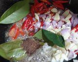 Foto langkah ke 5 dari resep Tumis jantung pisang.