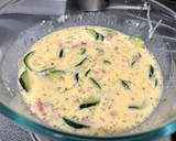 Foto del paso 4 de la receta: Pastel de calabacín y bacon