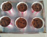Foto langkah ke 8 dari resep 18.Muffin Triple Cokelat|| MOIST & NYOKLATT BANGETT!!!.