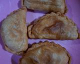 Foto langkah ke 13 dari resep Kulit Pastel Tanpa Telur Isi Makaroni Kentang Wortel Telur.