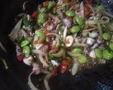 Foto langkah ke 4 dari resep Oseng Cumi Mercon.