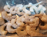 Foto del paso 1 de la receta: Colas de langostinos salteados
