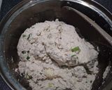 Foto langkah ke 2 dari resep Bola_bola tahu mie isi bakso.