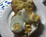 Foto del paso 2 de la receta: Bocata de pan de cristal con ensalada de marisco al aceite de trufa blanca