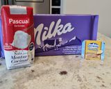 Foto del paso 8 de la receta Bizcocho de chocolate blanco con cobertura de Milka
