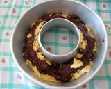 Foto del passaggio 7 della ricetta Ciambella Marmorizzata Cacao e Cocco