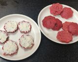 A picture of step 6 of Sooji Dhokla with icing.