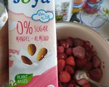 Gyümölcsleves főzès nélkül tej-cukor-glutèn mentes🍓....🤗 recept fázis 2 fotója