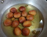 A picture of step 6 of Bread Gulab Jamun.
