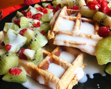 Foto del paso 3 de la receta: Gofres de kéfir con kiwi y frambuesas