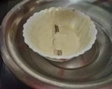A picture of step 4 of White Chocolate Kit-Kat.
