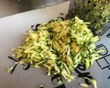 Une image de l'étape 3 de Salade de laitue rougette aux tomates,courgette râpée et orange.