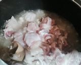 A picture of step 3 of Onion mutton masala.