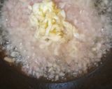 A picture of step 3 of Tasty kfc style chicken speghatti.