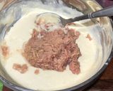 A picture of step 1 of Avocado Tomato Tuna Egg Salad.