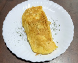 Foto del paso 2 de la receta: Tortilla francesa con cebolleta y queso Grana Padano