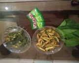 A picture of step 4 of Green spinach fries.