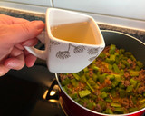 Foto del paso 2 de la receta: Guiso de porotos verdes y carne de vacuno molida