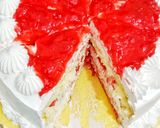 صورة لخطوة 6 من وصفة كيكة 🍰 الفراولة بالكريمة