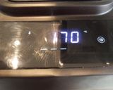 Foto del paso 5 de la receta: Patatas rústicas congeladas en Freidora de Aire con calabacín y mini salchichas al Microondas