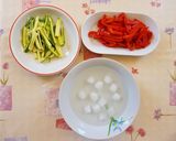 Foto del passaggio 2 della ricetta Insalata estiva con aringhe