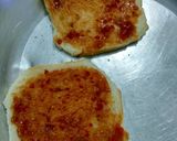 A picture of step 3 of Bread Pizza.