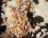 Foto del paso 2 de la receta: Tartaletas de pollo con champiñones