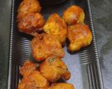 A picture of step 2 of #SIS#Urad dal channa dal onion thunukku,(thukada)tomato chutney.