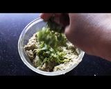 हिरव्या मुगाची भजी (hirvya moongachi bhaji recipe in marathi) रेसिपी स्टेप 2 फोटो 