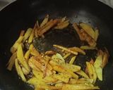 A picture of step 4 of Fast curry with singhare ka Atta.