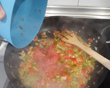 Foto del paso 6 de la receta: Arroz con pulpo, calamares y langostinos
