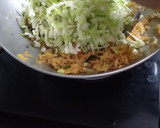 A picture of step 4 of Spring Roll Wrap.