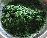 Foto del paso 2 de la receta: Pechugas con espinacas y bechamel al horno