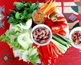 Hình bước làm 1 của món Salad rau củ trộn dầu giấm