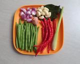 Foto langkah ke 2 dari resep Sambal Goreng Udang Buncis.
