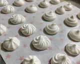 Foto del paso 3 de la receta: Suspiros de merengue suizo