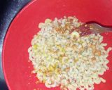 A picture of step 2 of Stir fried vegetable macaroni.