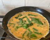 A picture of step 5 of Smoked salmon and Tenderstem broccoli (or asparagus) frittata.