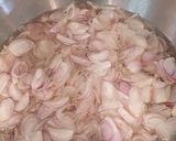 A picture of step 3 of Clam Rice Porridge (Cháo hến).