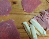 Foto del paso 1 de la receta: Milanesas rellenas con jamón y queso