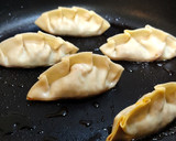 Foto del paso 4 de la receta: Gyozas de gambón